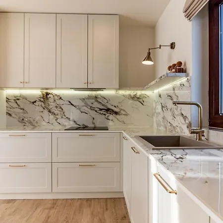 Modern Istrian Lere With Pool, Bbq Lounge & Activities In Sisan Villa *